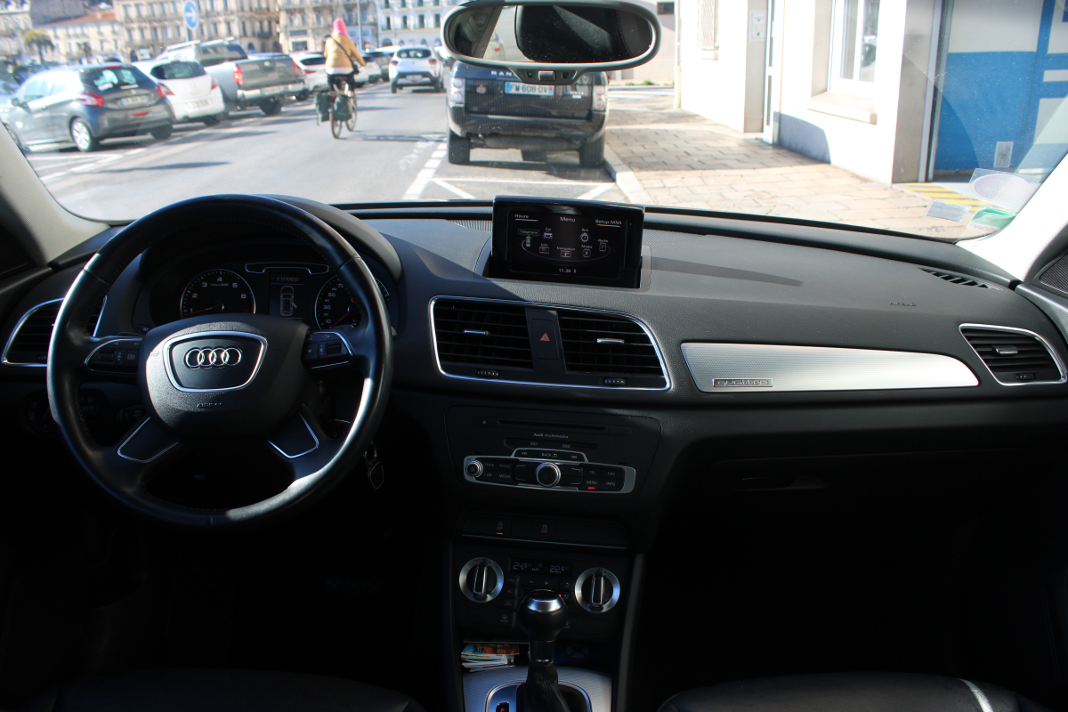 Audi Q3 — 10