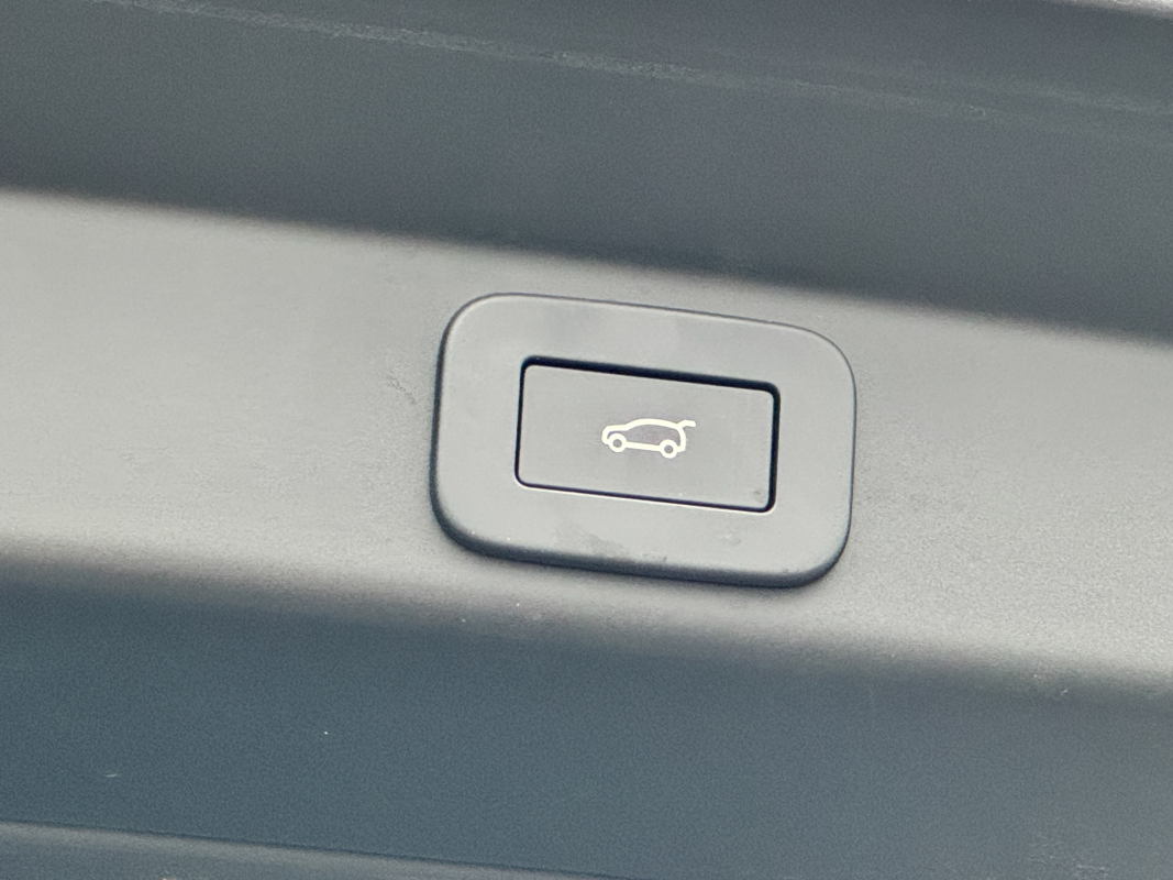 Land Rover Range Rover Sport — 28