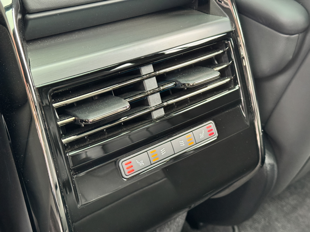 Land Rover Range Rover Sport — 26