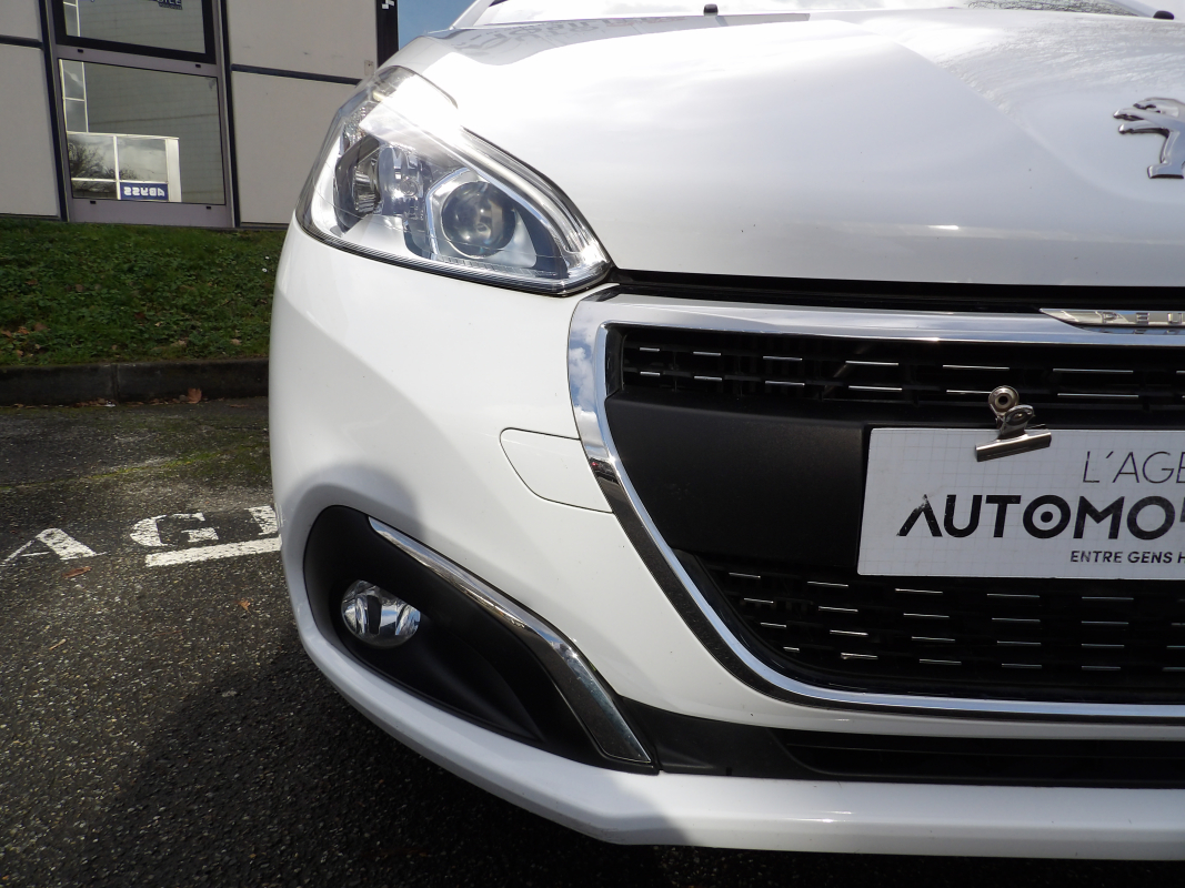 Peugeot 208 — 31
