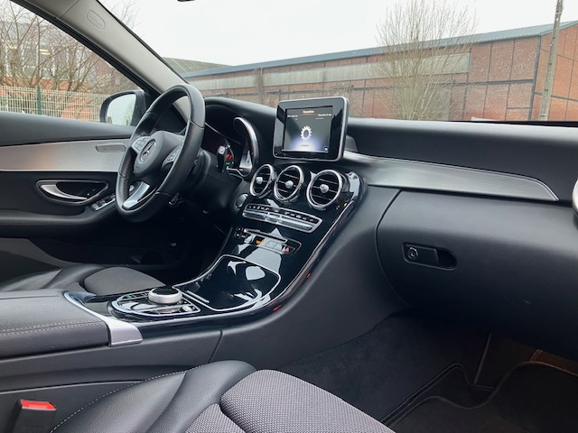 Mercedes Classe C — 18