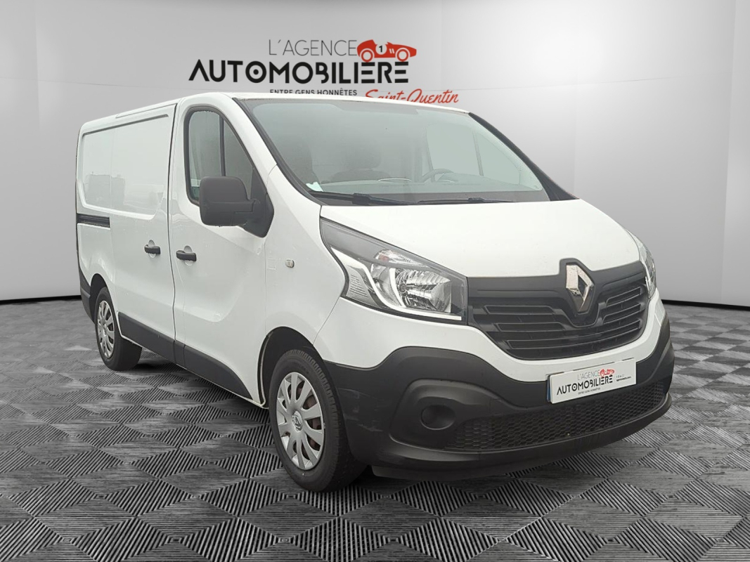 Renault Trafic Combi — 3