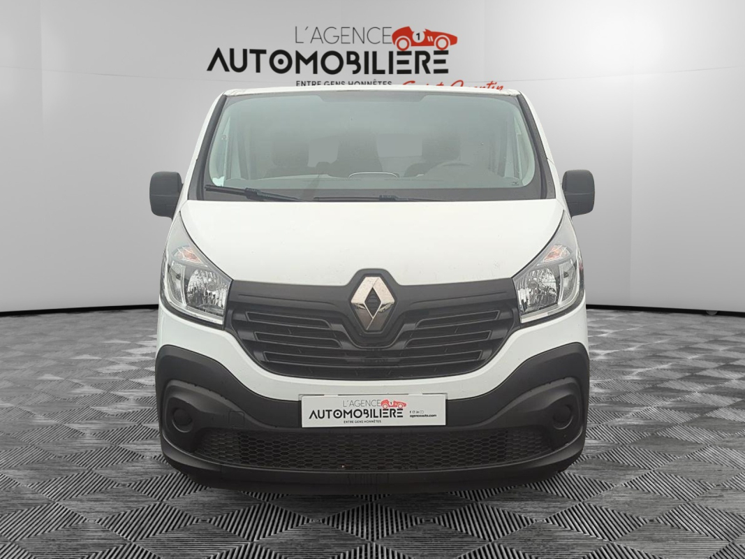 Renault Trafic Combi — 2