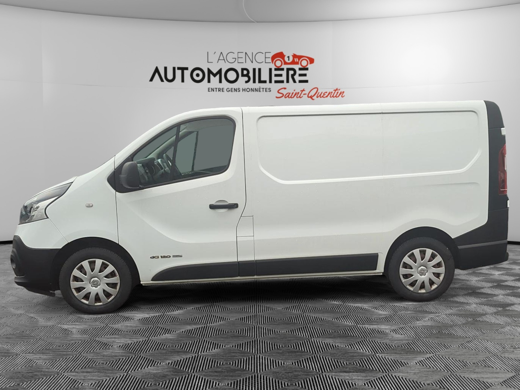 Renault Trafic Combi — 10