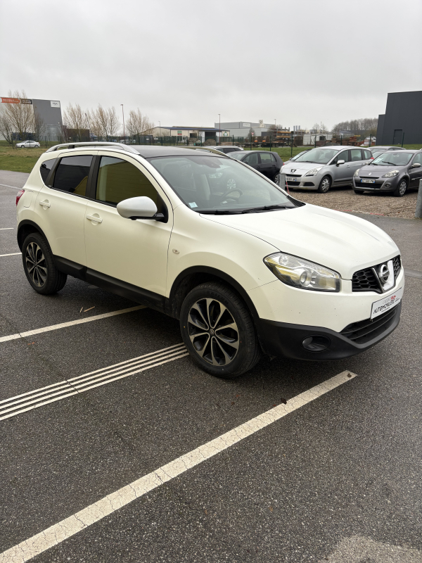 Nissan Qashqai — 4