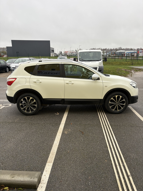 Nissan Qashqai — 5
