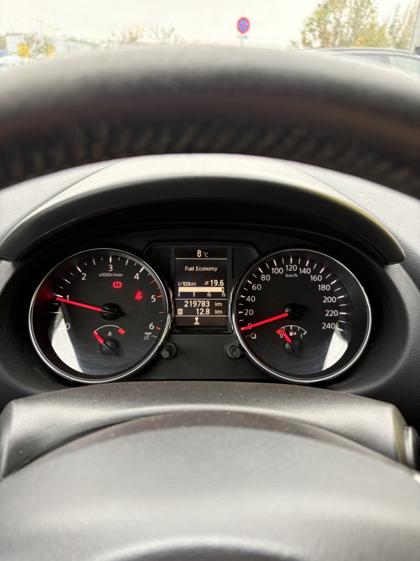 Nissan Qashqai — 14