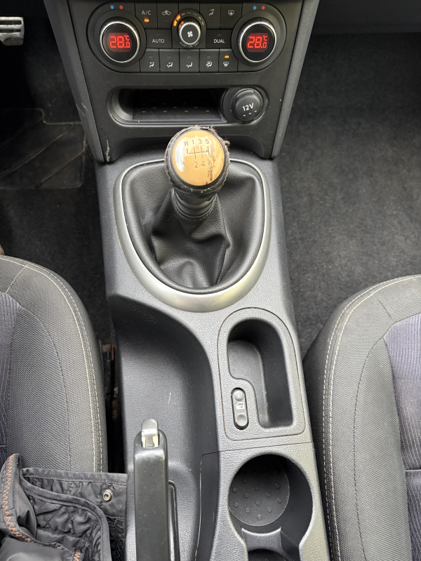 Nissan Qashqai — 16