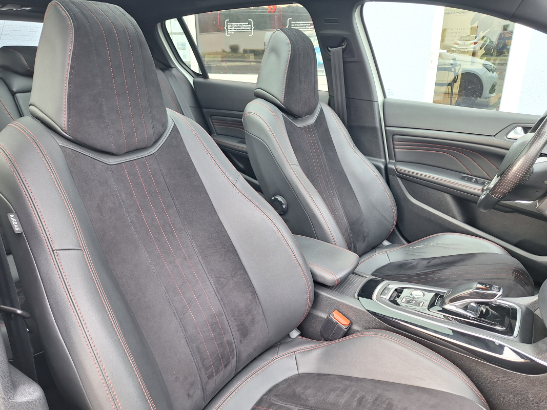 Peugeot 308 — 13