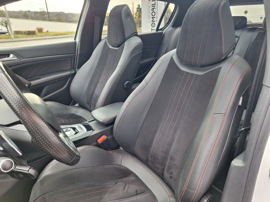 Peugeot 308 — 11