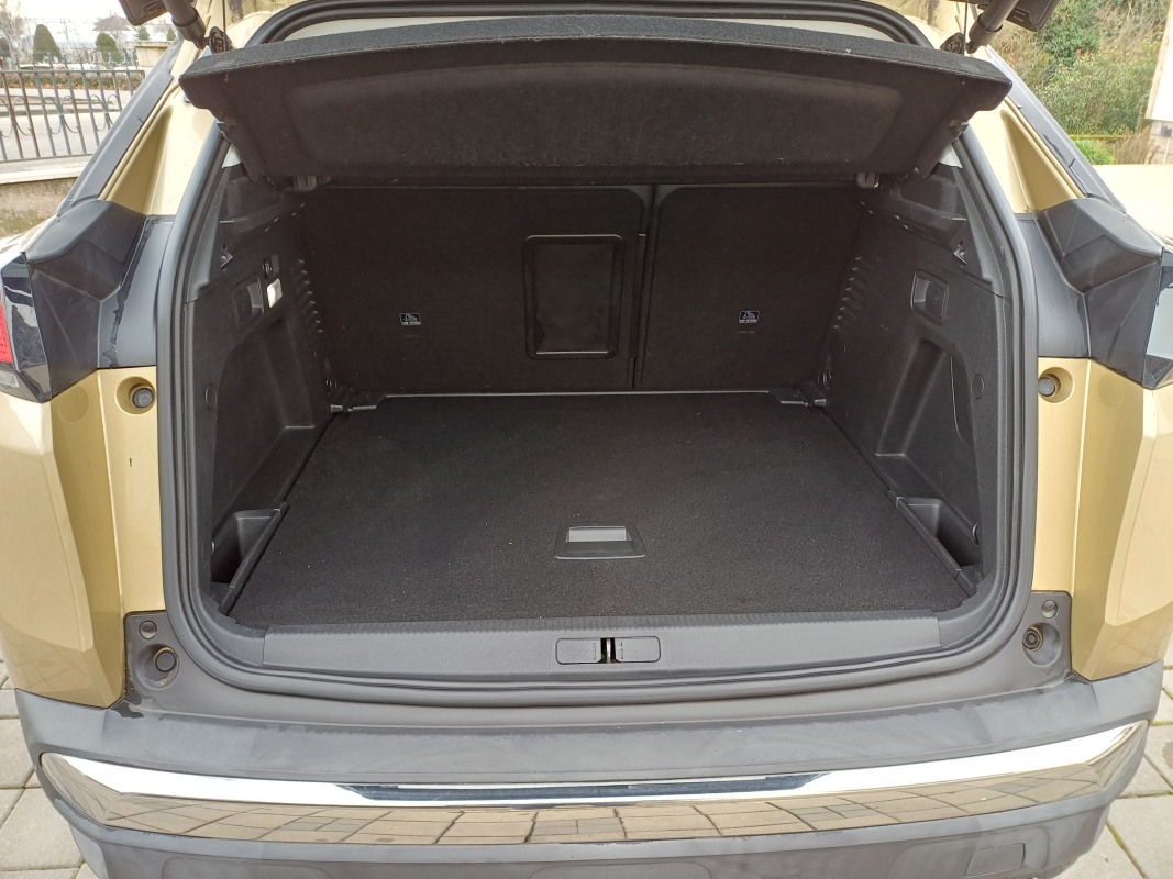 Peugeot 3008 — 25