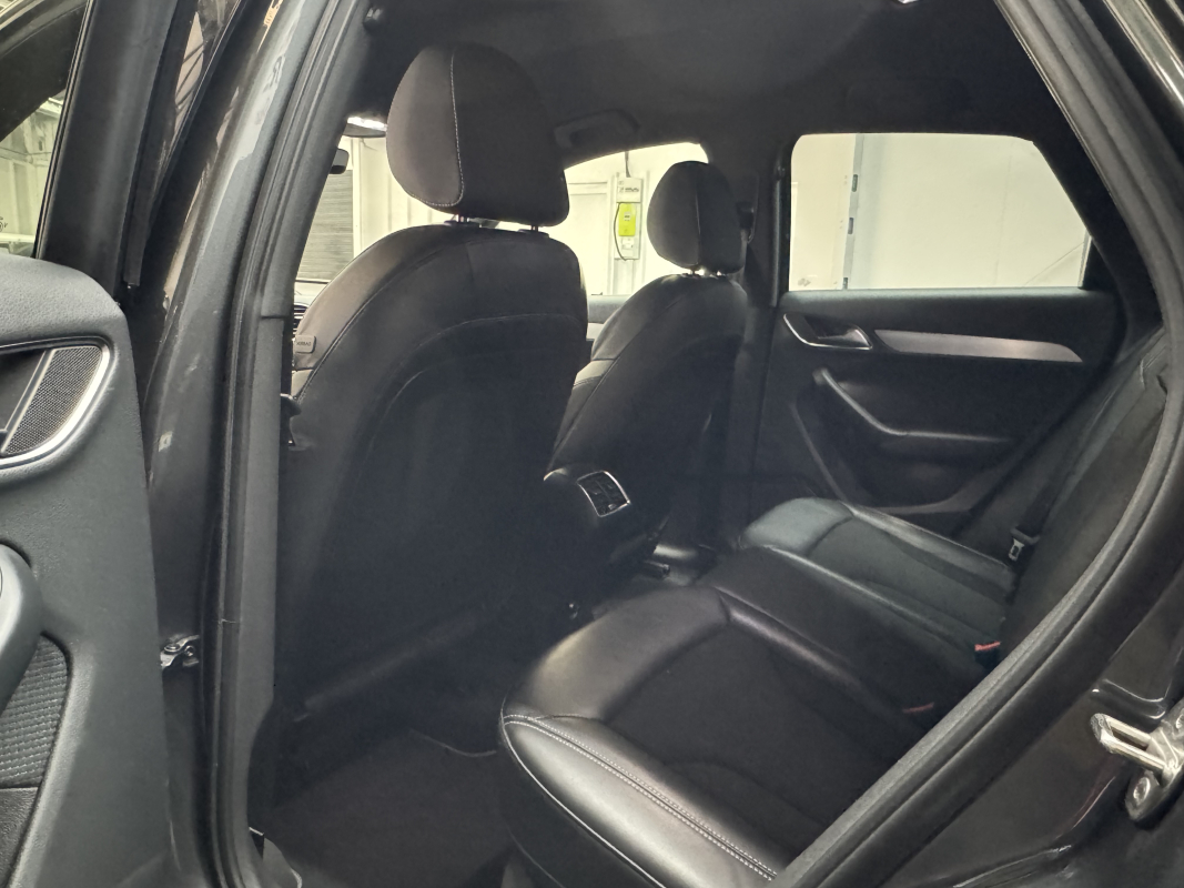 Audi Q3 — 13