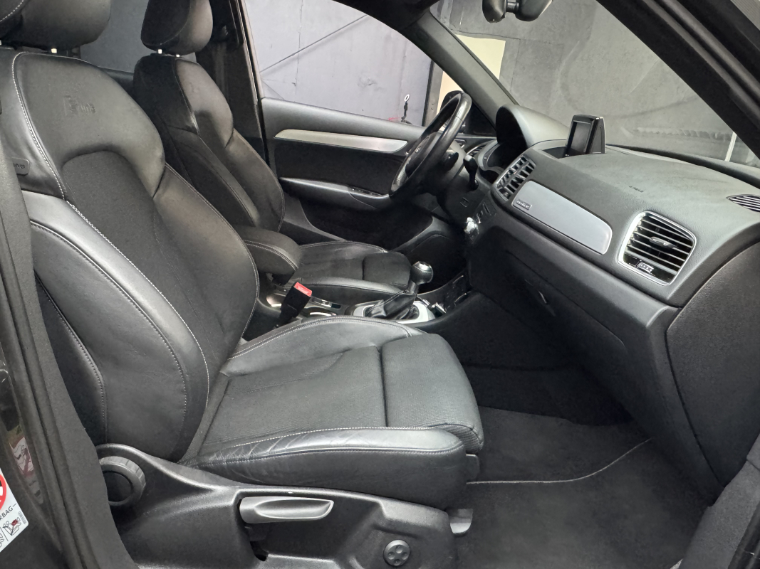 Audi Q3 — 12