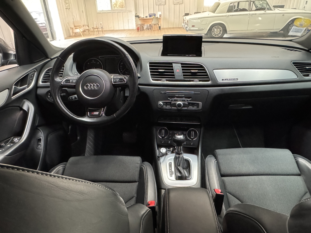 Audi Q3 — 15