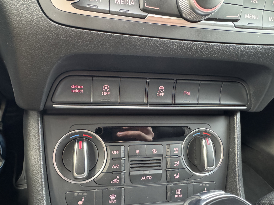 Audi Q3 — 18