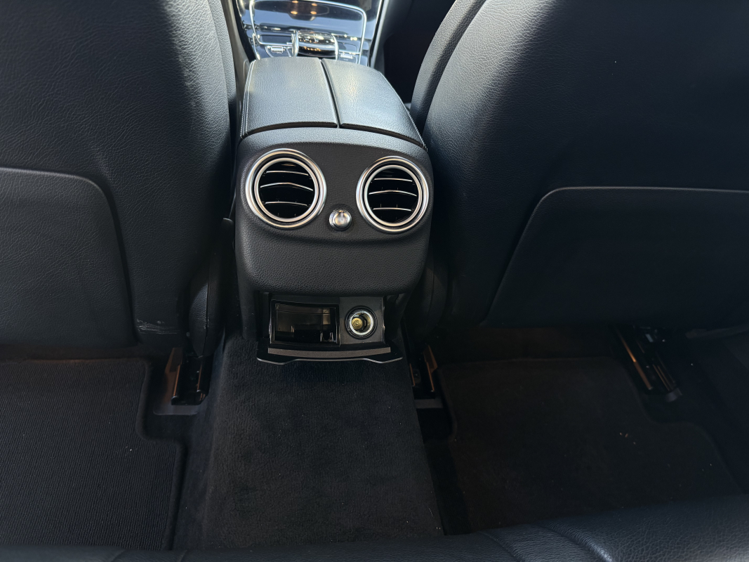 Mercedes Classe C — 30