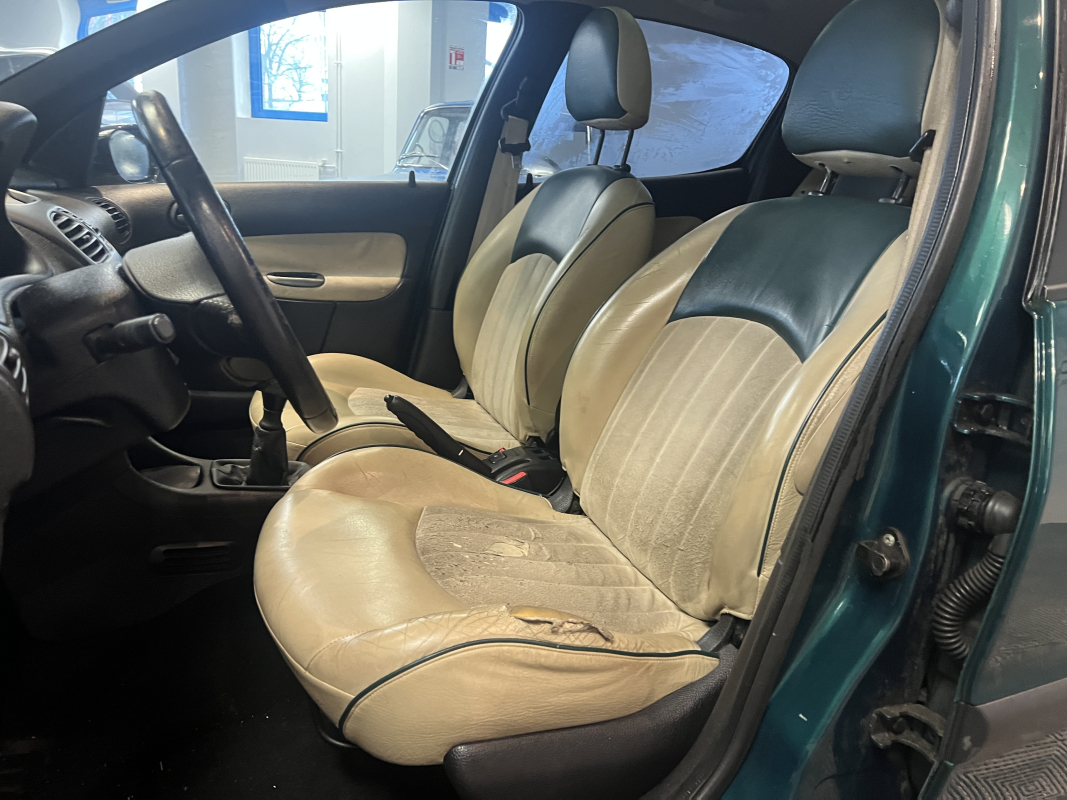 Peugeot 206 — 8