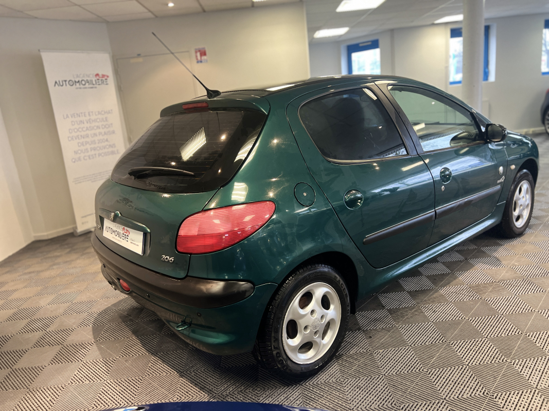Peugeot 206 — 3