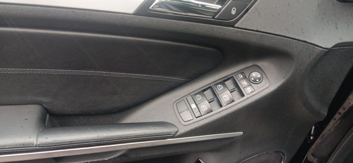 Mercedes ML — 22