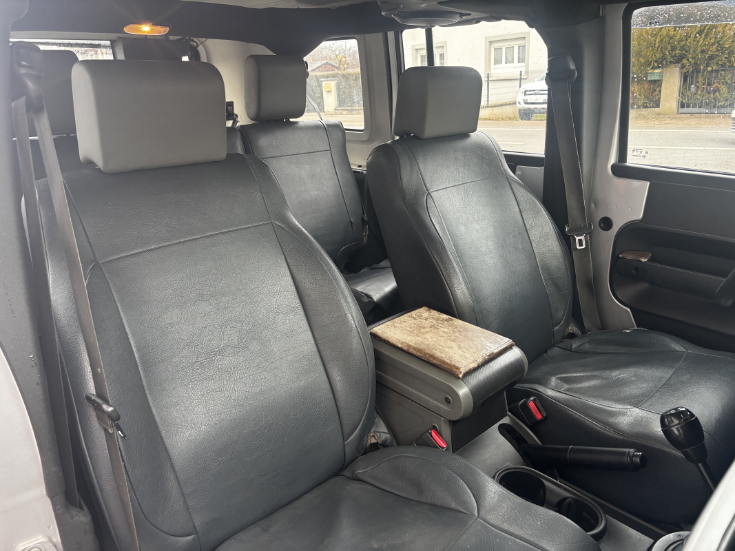 Jeep Wrangler — 14