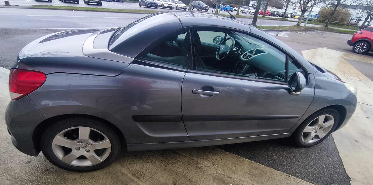 Peugeot 207 — 7