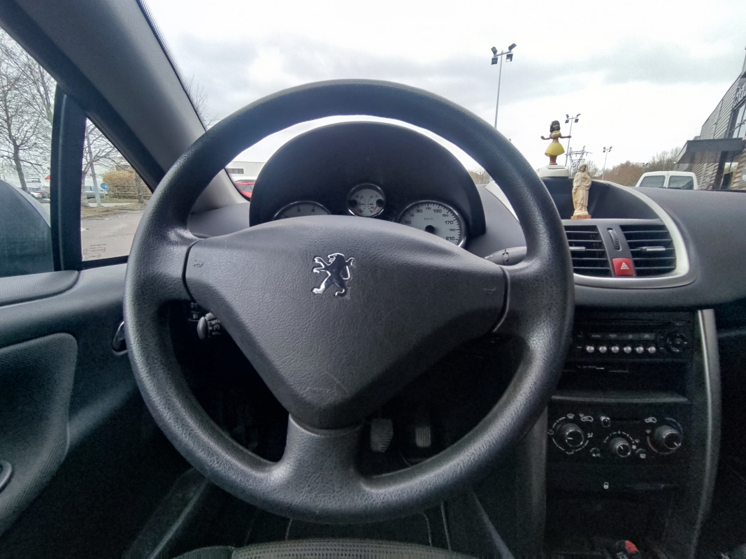 Peugeot 207 — 26