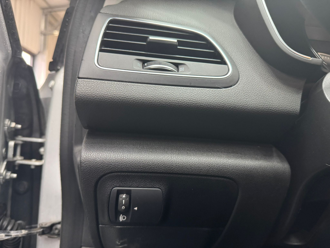 Renault Megane — 19