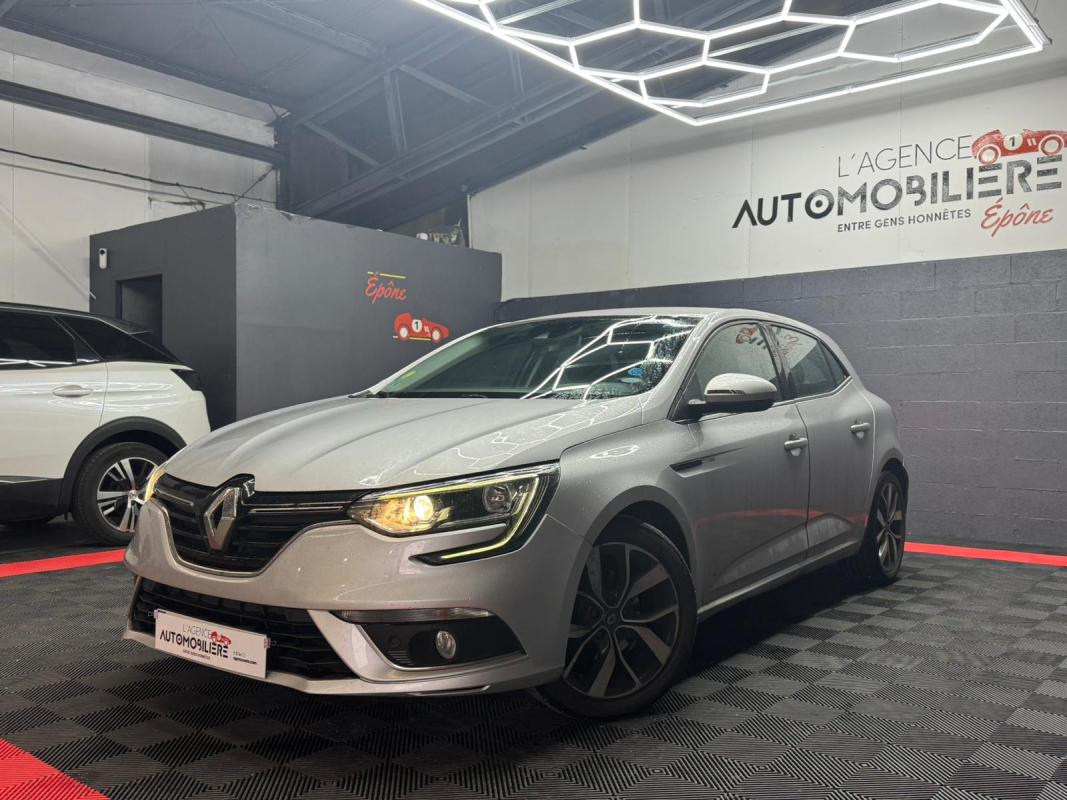 Renault Megane — 5