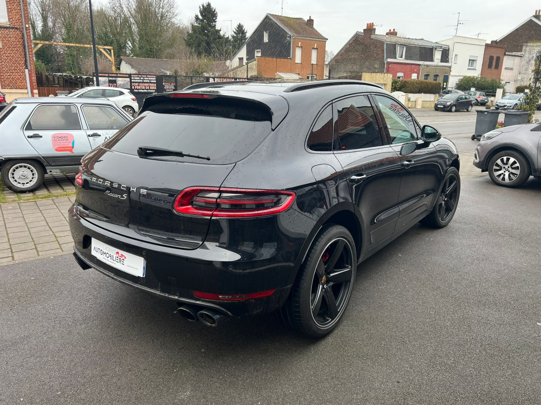 Porsche Macan — 8