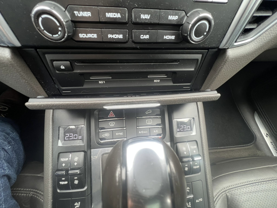 Porsche Macan — 27