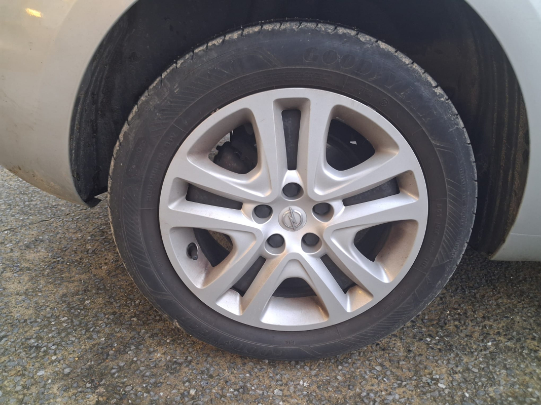 Opel Astra — 16