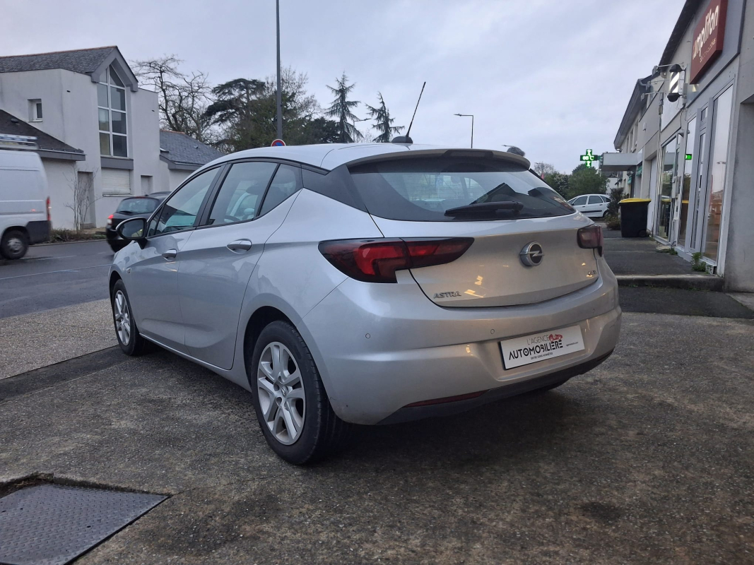 Opel Astra — 7