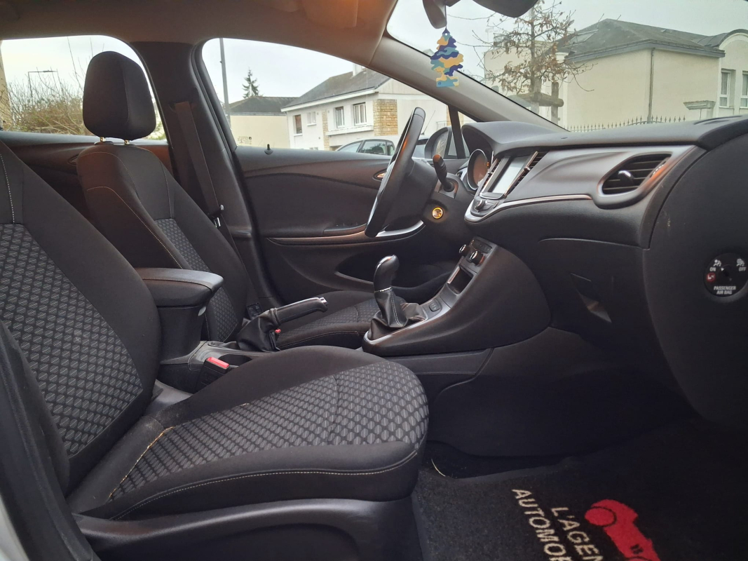 Opel Astra — 11