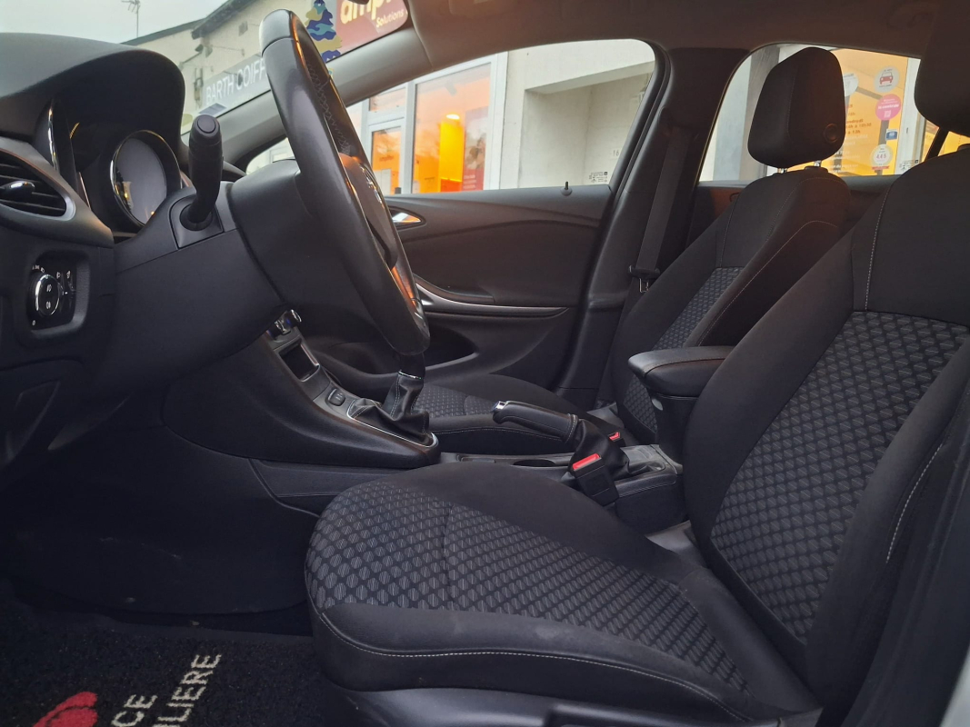 Opel Astra — 10