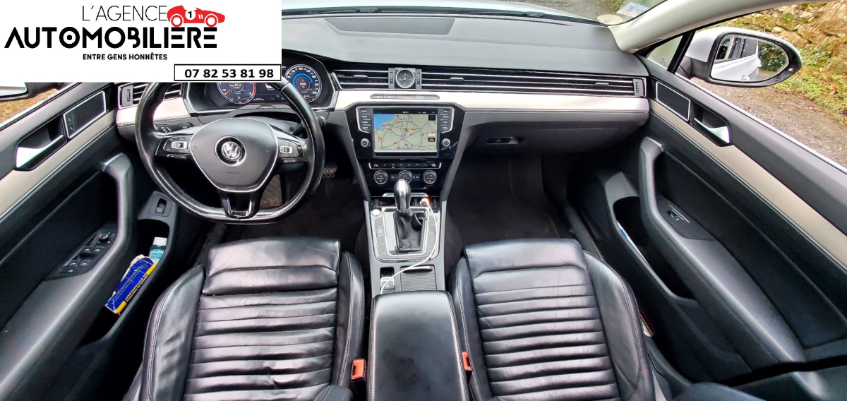 Volkswagen Passat — 11