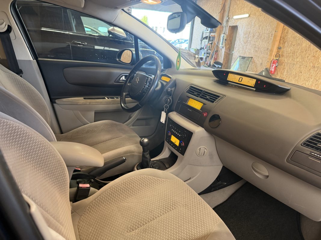 Citroen C4 — 12