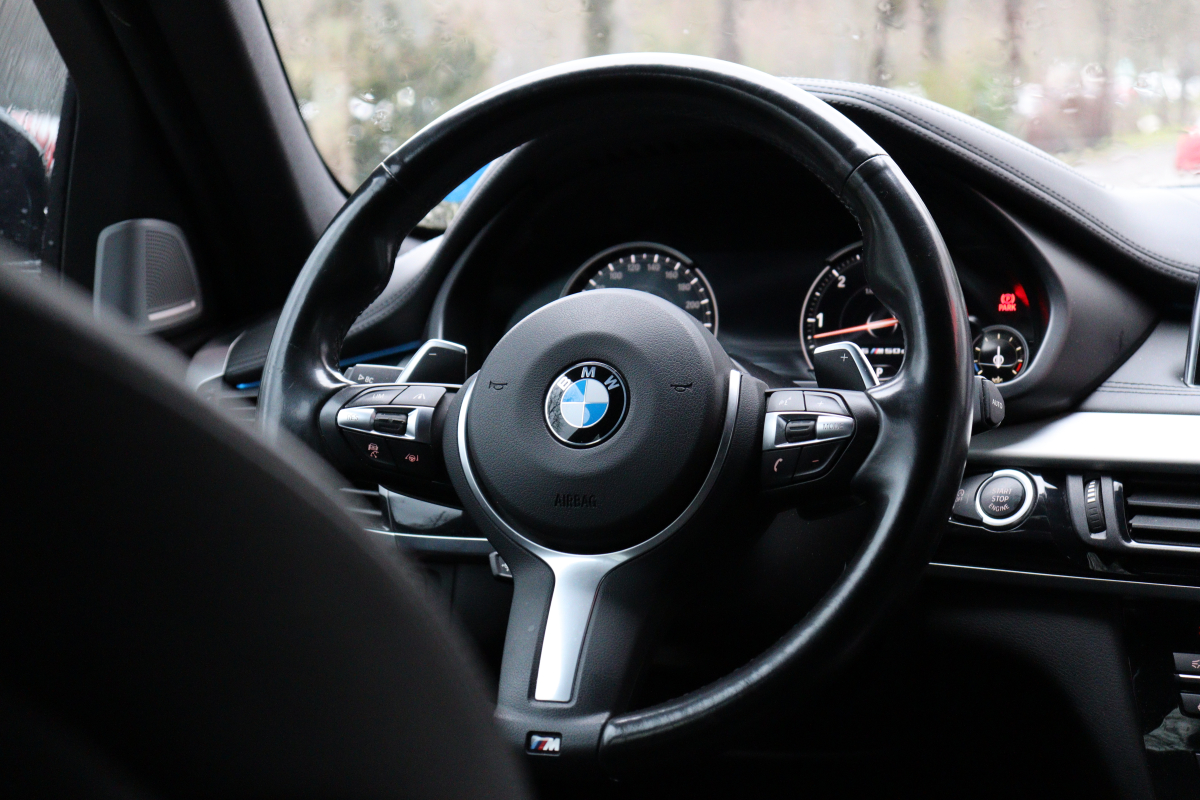 Bmw X6 — 12