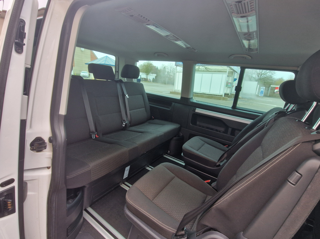 Volkswagen Multivan — 20