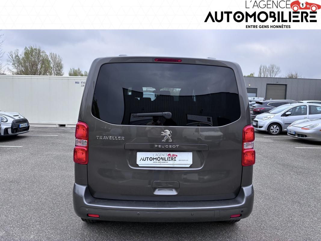 Peugeot Traveller — 4
