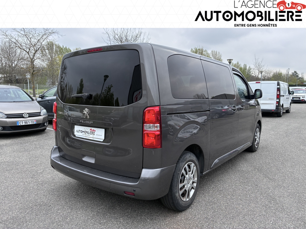 Peugeot Traveller — 3