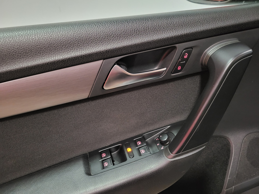 Volkswagen Passat — 22