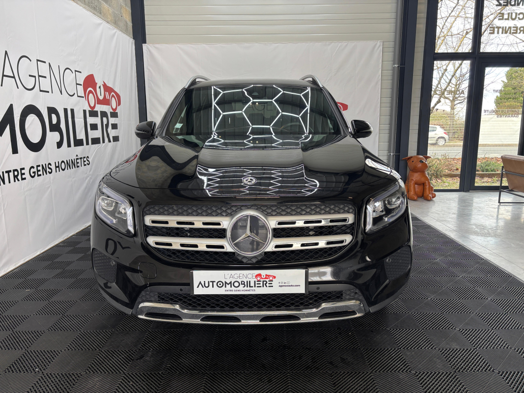Mercedes GLB — 2