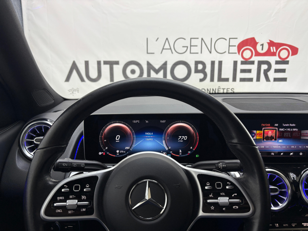 Mercedes GLB — 22