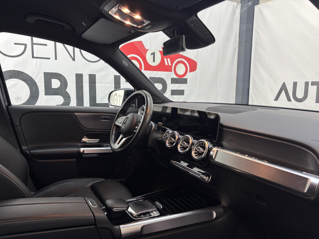 Mercedes GLB — 8