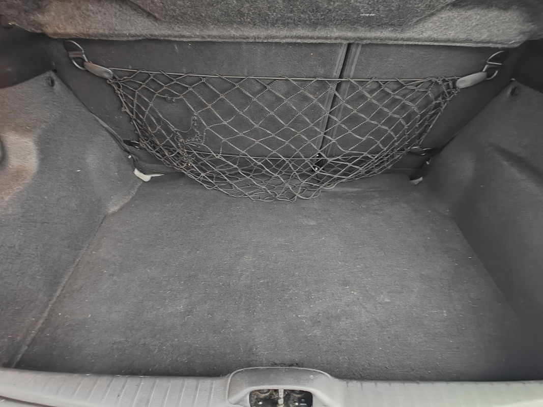 Peugeot 208 — 29