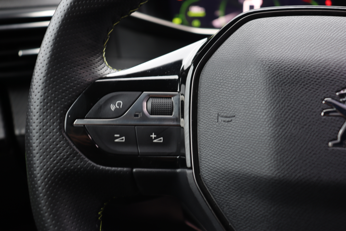 Peugeot 2008 — 13