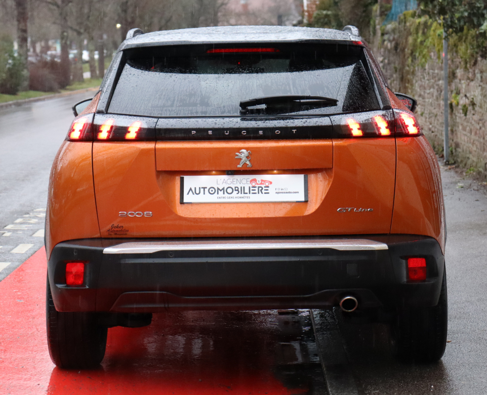 Peugeot 2008 — 4