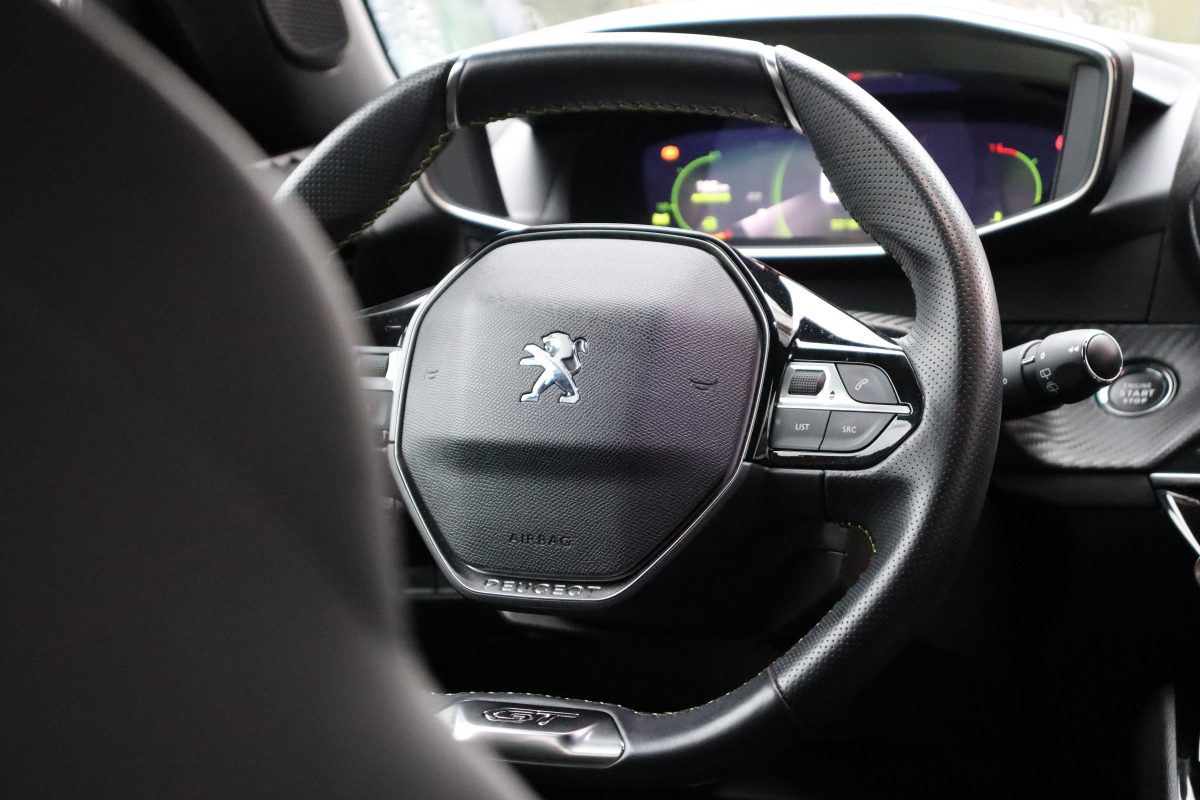 Peugeot 2008 — 11