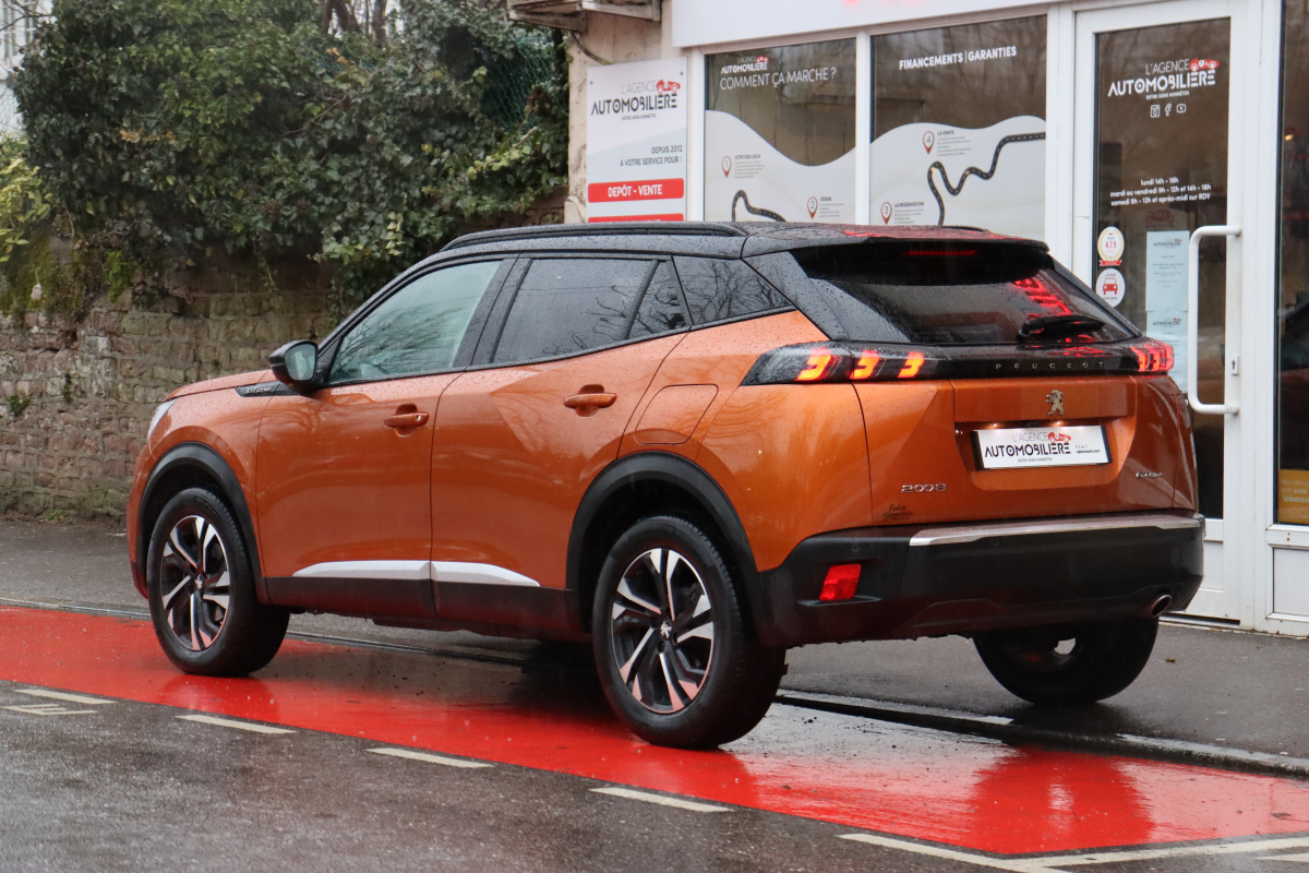 Peugeot 2008 — 3