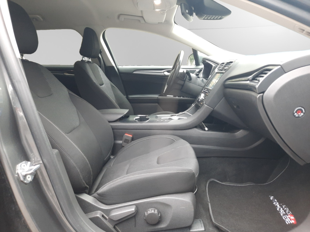 Ford Mondeo — 25